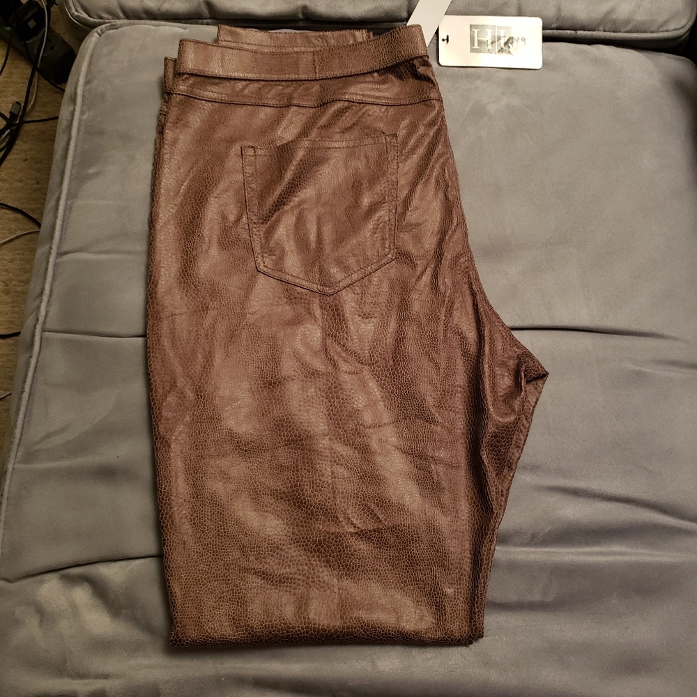 HUE LEATHERETTE Python pattern leggings XL